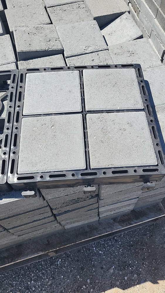 Paver